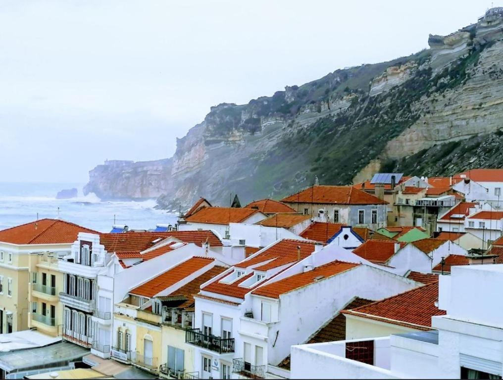 Weaa Hotel Nazare Bagian luar foto