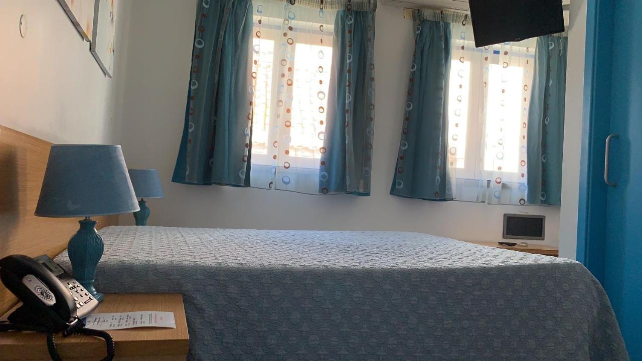 Weaa Hotel Nazare Bagian luar foto