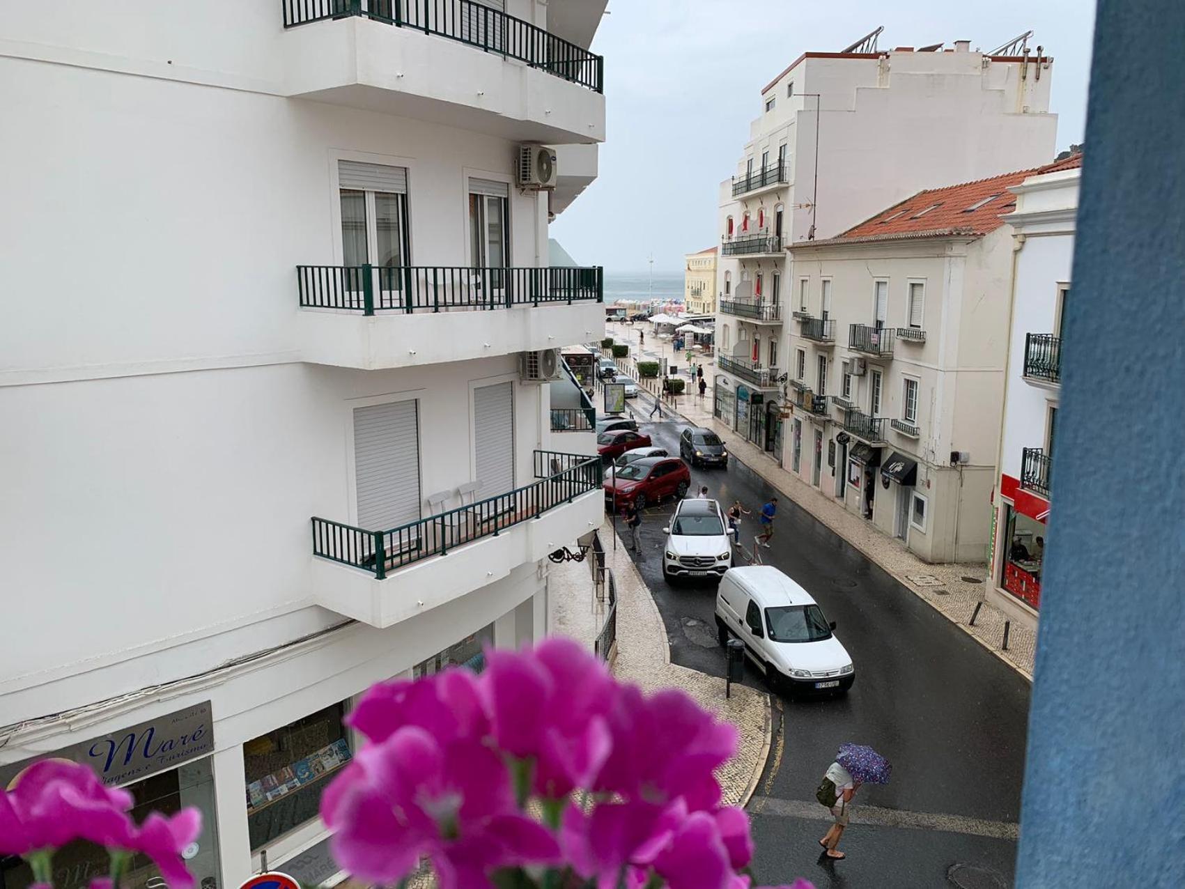 Weaa Hotel Nazare Bagian luar foto