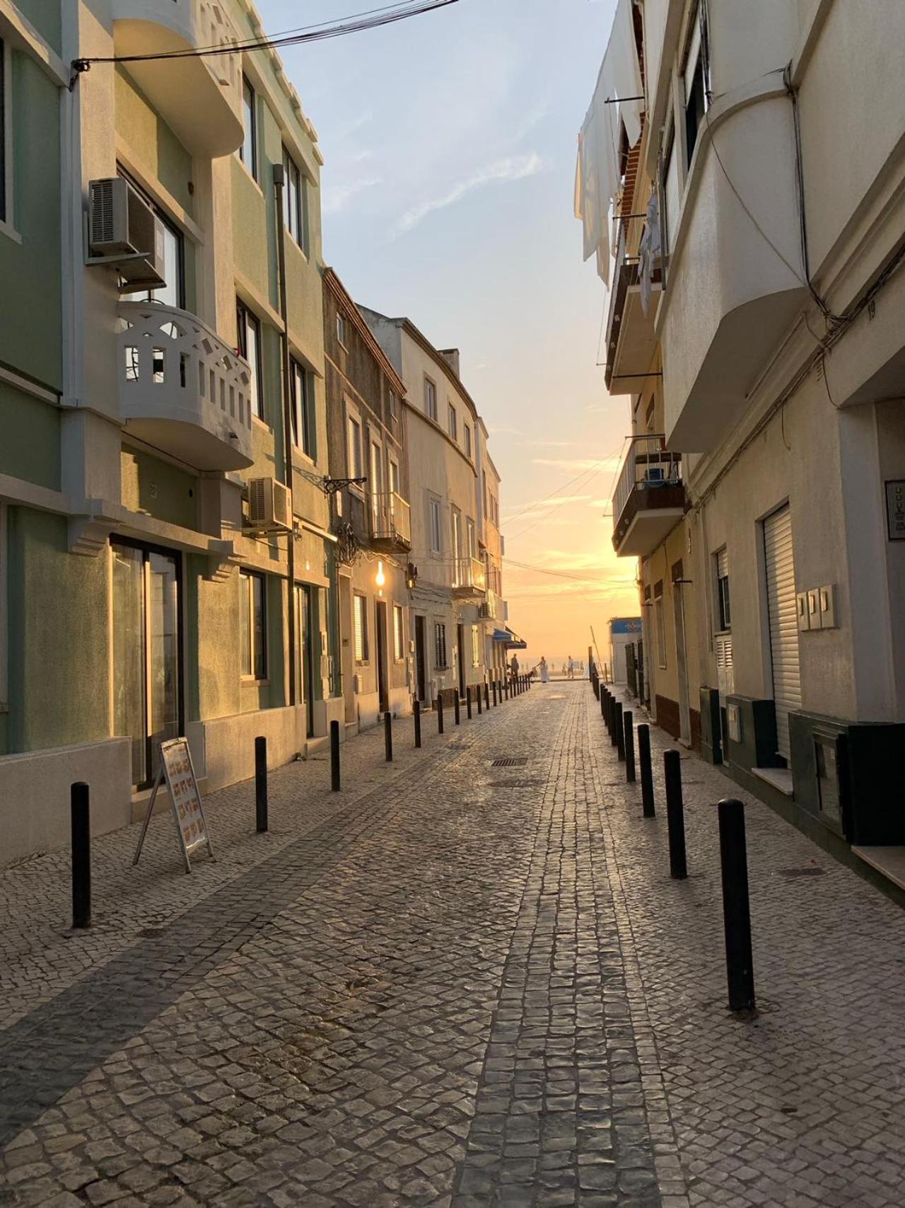 Weaa Hotel Nazare Bagian luar foto